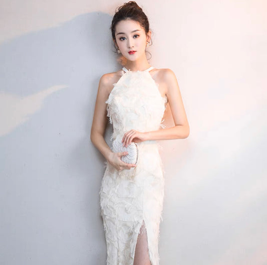 Evelyn スリットドレス (着丈 サイズオーダー可能) オーダーメイド ロングドレス 立体フラワードレス アイスブルードレス ホルターネック スレンダーライン 美脚魅せ 透明感 体型補整 ラグジュアリー フォトジェニック 大人上品 (ホワイト)