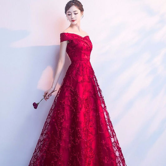 Ingegärd ロングドレス (着丈 サイズオーダー可能) オーダーメイド オフショルダードレス レースドレス Aラインドレス ディープレッドドレス 体型補整 美シルエット 高級感 上質素材 大人エレガント フォーマルドレス 特別な夜 (レッド)