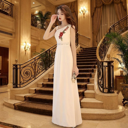 Stella (着丈 サイズオーダー可能) Aラインドレス ロングドレス ノースリーブドレス オーダーメイド 高級ドレス ホワイトドレス フォーマルドレス パーティードレス 結婚式 演奏会 二次会 ルーフトップ テラス 夜景 ビジュー チュール シフォン 上質素材 フレアライン 美シルエット 大人女性 気品 透明感 清楚 主役級存在感 日本人女性 (ホワイト)XS S M L XL XXL XXXL