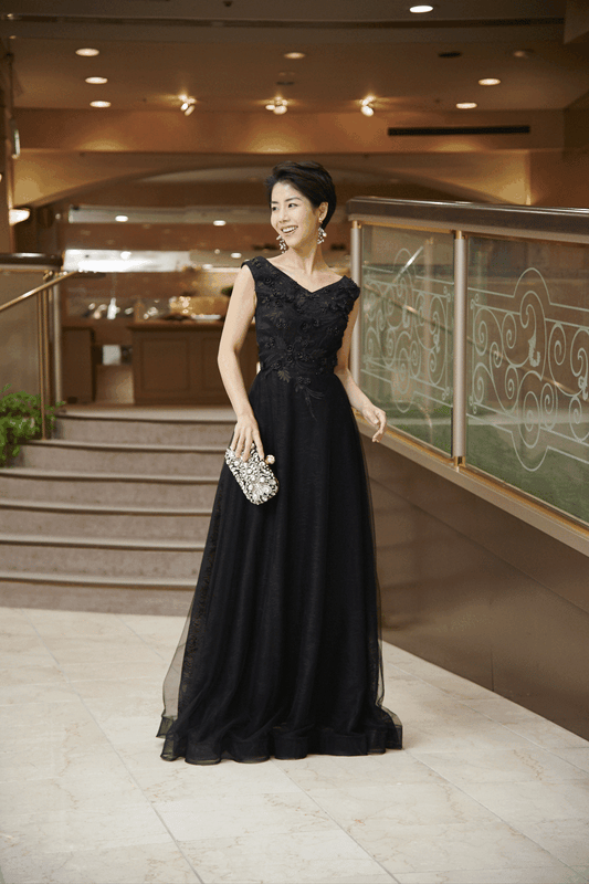 n2018 マーメイドドレス (着丈 サイズオーダー可能) オーダーメイド ロングドレス ノースリーブドレス ブラックドレス ビジュードレス 上質サテン 微光沢素材 縦ライン強調 美シルエット ナイトガーデン テラス 夜景 キャンドル光 気品 大人女性 ラグジュアリー フォーマル パーティー 結婚式 二次会 特別な夜 (ブラック)XS S M L XL XXL XXXL