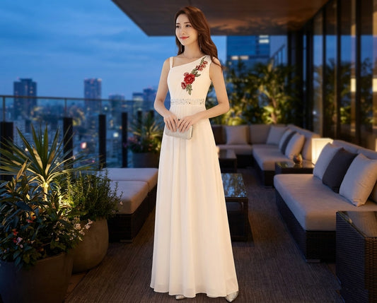 Stella オーダーメイド Aラインロングドレス 気品 赤い薔薇刺繍 ワンショルダー 夜景 演奏会 ステージ 都会的 (ホワイト)