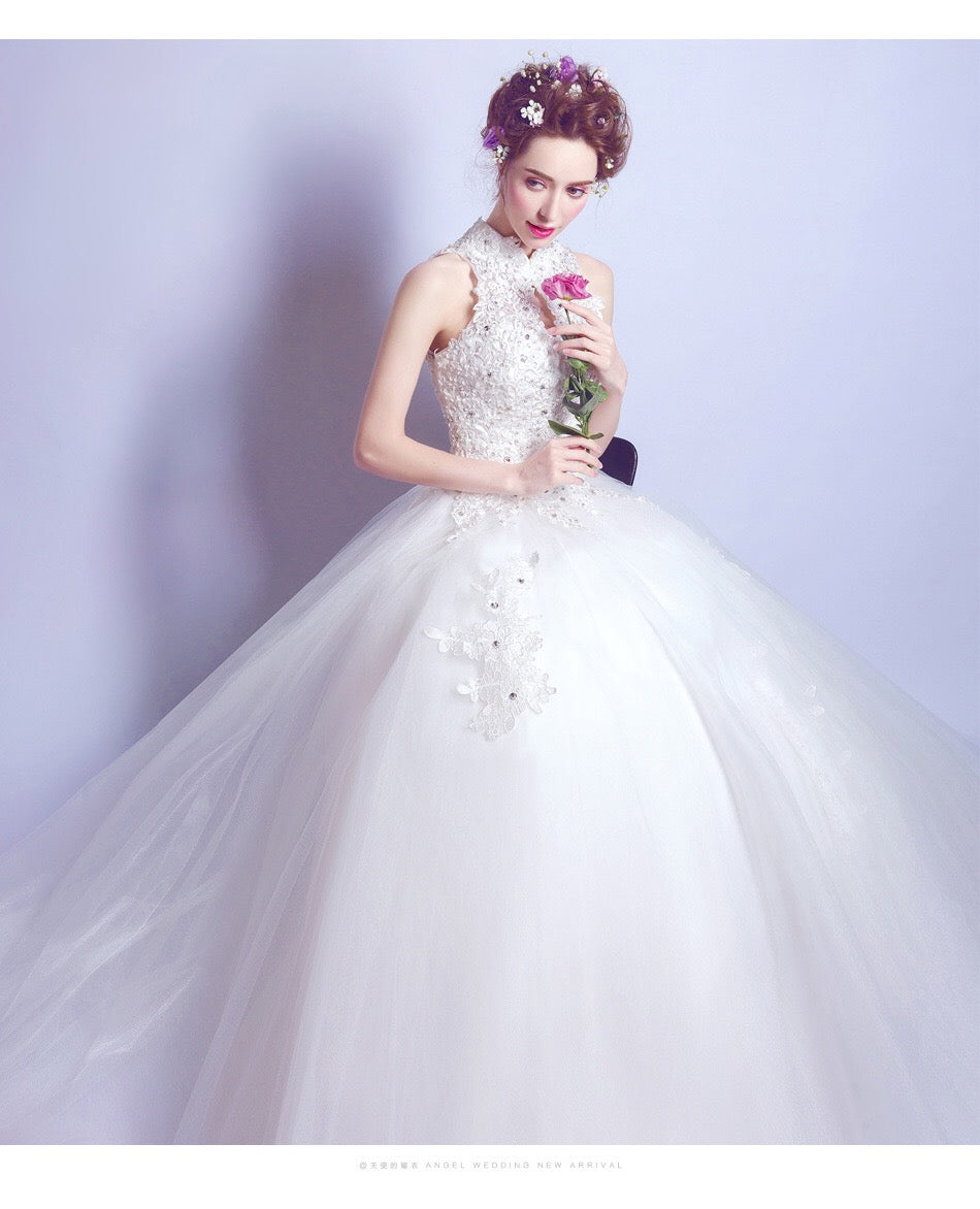 fiona (着丈 サイズオーダー可能) オーダーメイド Aラインドレス ロングドレス ホワイトドレス チュールドレス フォーマルドレス 上質素材 繊細レース ボリュームスカート 立体シルエット 柔光スタジオ 透明感 気品 清楚 王道花嫁 大人女性 正装 結婚式 披露宴 演奏会 晩餐会 パーティー 高級感 日本人女性向け (ホワイト)XS S M L XL XXL XXXL