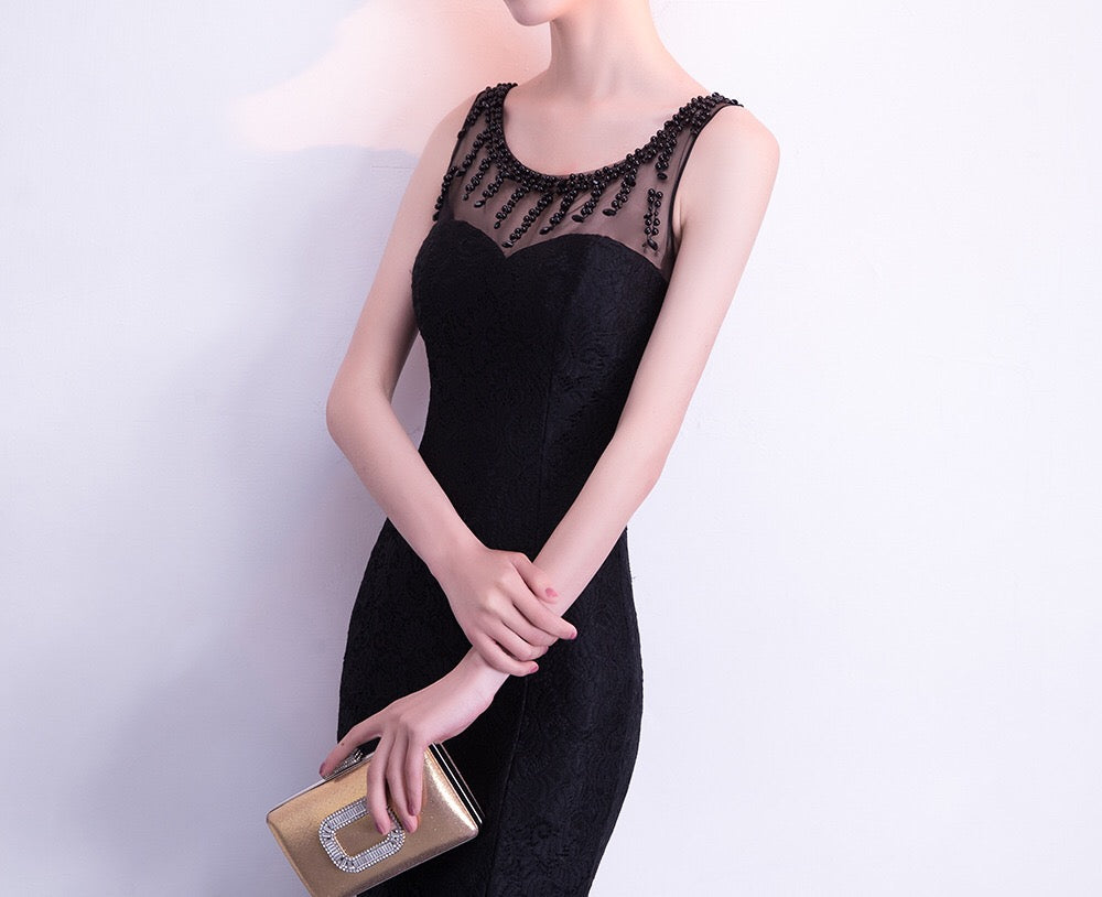 minaux (着丈 サイズオーダー可能) マーメイドドレス ロングドレス ノースリーブドレス オーダーメイド 高級ドレス レッドドレス フォーマルドレス パーティードレス 結婚式 演奏会 二次会 ルーフトップ テラス サンセット逆光 上質素材 サテンドレープ トレーン 曲線美 美シルエット 大人女性 気品 透明感 女神 主役級存在感 日本人女性 (レッド)XS S M L XL XXL XXXL