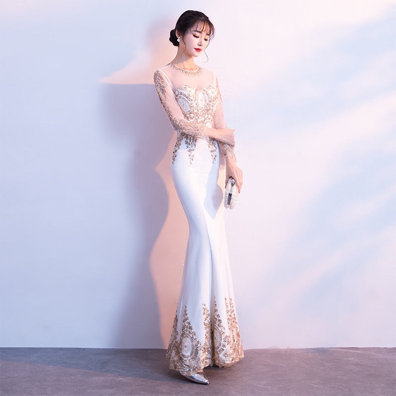 giscard マーメイドドレス (着丈 サイズオーダー可能) オーダーメイド ロングドレス ノースリーブドレス ホワイトドレス アイボリー シャンパンゴールド レース ビジュー 刺繍 シアー素材 上質素材 高級感 気品 透明感 大人の余裕 静かな美しさ 高層ホテル ラウンジ 夜景 シティビュー シャンデリア ラグジュアリー 光演出 美脚ライン 体型補正 フォーマル 晩餐会 特別な夜 (ゴールド)