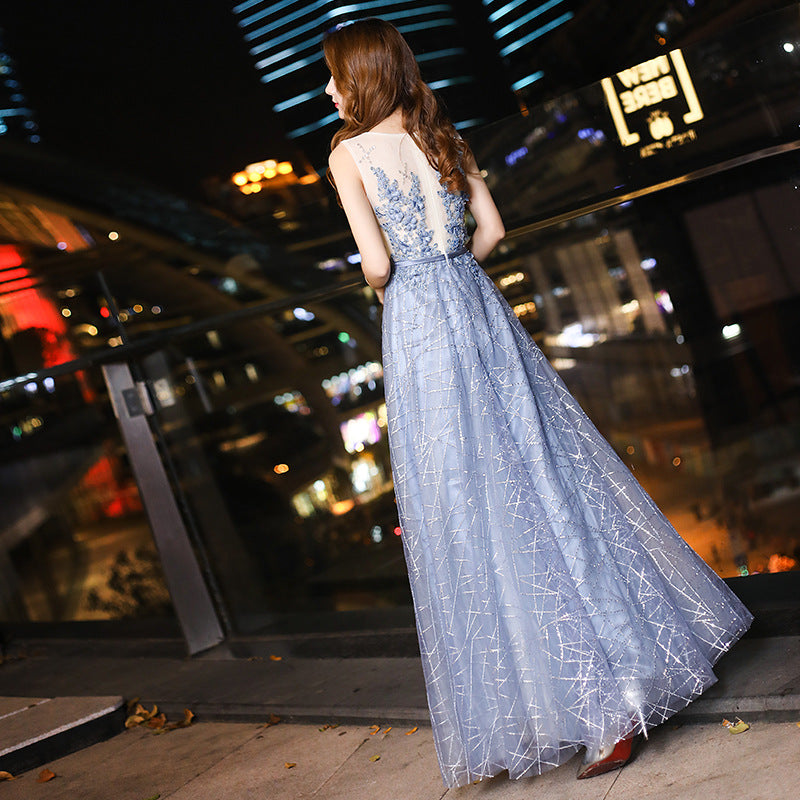 hilma Aラインドレス (着丈 サイズオーダー可能) オーダーメイド ロングドレス ブルー ビジュー 刺繍 チュール ノースリーブ ホテル階段 夜景ライティング 縦ライン 美シルエット 細見え 気品 透明感 大人の余裕 日本人女性 パーティー 晩餐会 記念日 フォーマル ラグジュアリードレス (グレー)XS S M L XL XXL XXXL