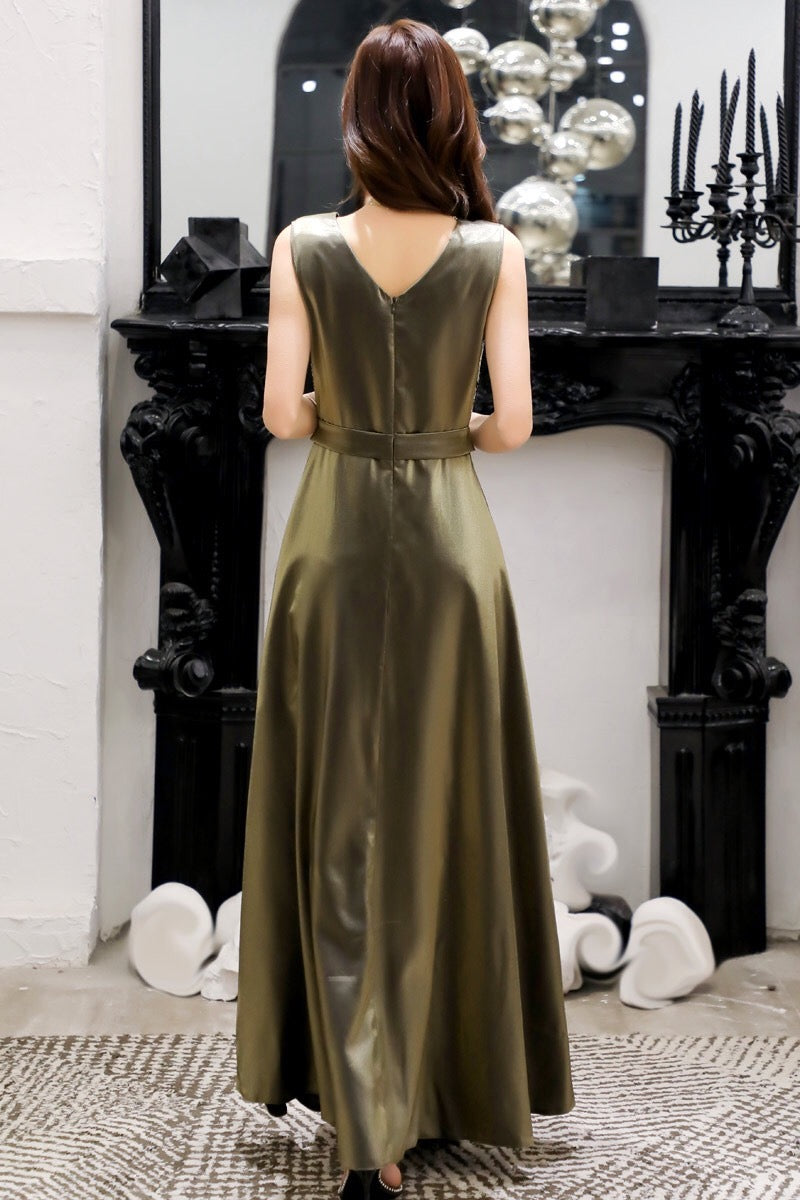 tere ロングドレス (着丈 サイズオーダー可能) オーダーメイド ノースリーブドレス レース刺繍 上質素材 体型補整 美シルエット エレガントライン 透明感 ホテルディナー ナイトシーン 高級感 静かな輝き 大人上品 セレモニー対応 日本人女性向け (ネイビー)