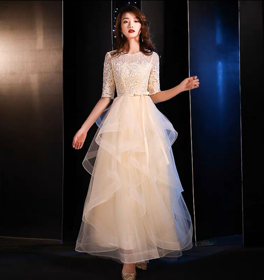 3-444gray Aラインドレス (着丈 サイズオーダー可能) オーダーメイド ロングドレス ラベンダードレス チュールドレス レーストップス 7分袖ドレス 上質素材 高級感 美シルエット 透明感 体型補整 大人上品 静かな華やぎ ホテルディナー 特別な夜 日本人女性 プレミアム ラグジュアリー フォーマル パーティー エレガント （アプリコット）