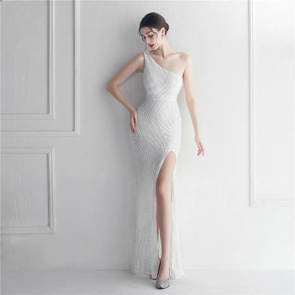 3-641 (着丈 サイズオーダー可能) マーメイドドレス ロングドレス ノースリーブドレス スリットドレス オーダーメイド 高級ドレス ネイビードレス フォーマルドレス パーティードレス 結婚式 演奏会 二次会 宮殿ホテル 大階段 ゴールド照明 ビジュー スパンコール 上質素材 曲線美 美脚効果 大人女性 気品 透明感 主役級存在感 日本人女性 （ネイビー）XS S M L XL XXL XXXL