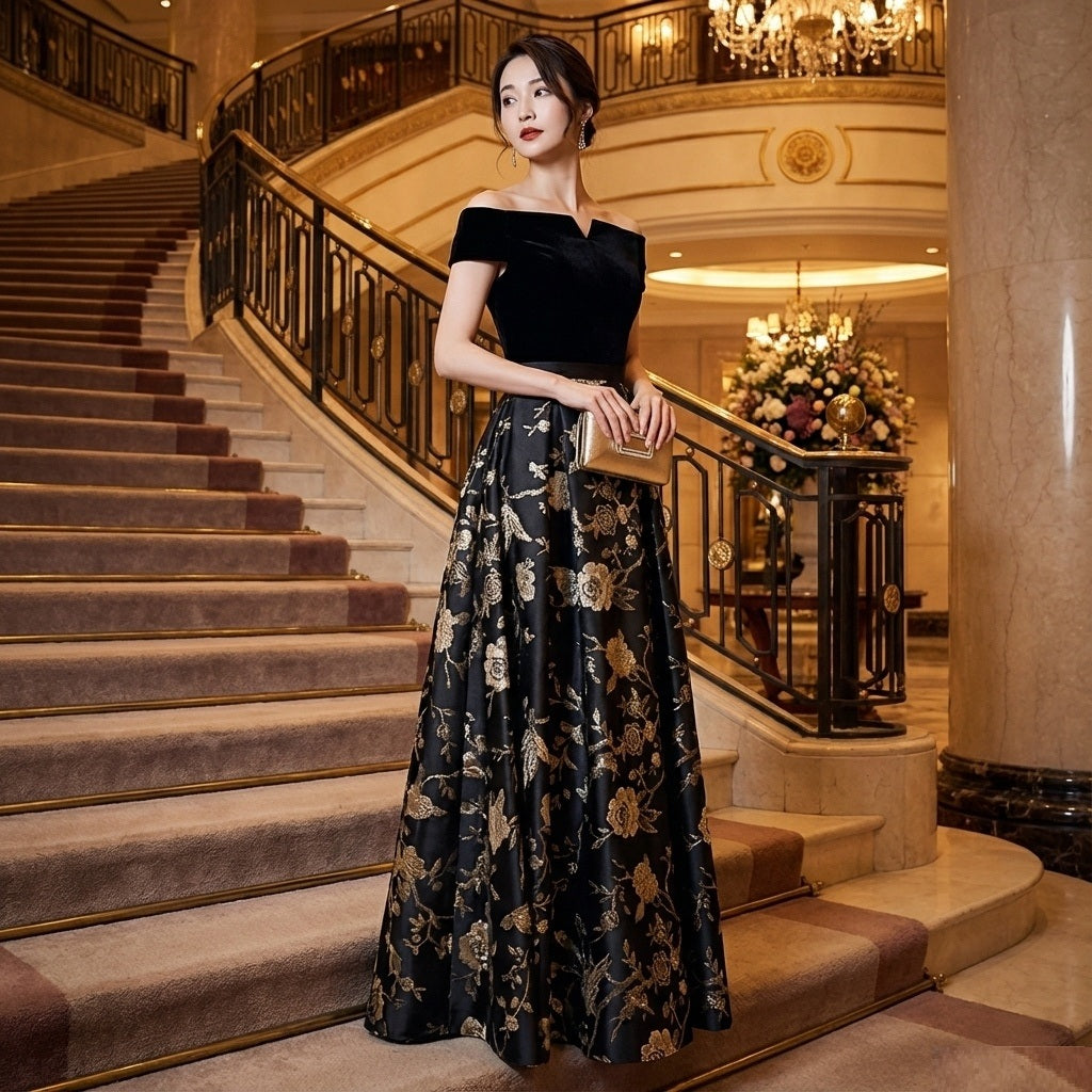 alessia (着丈 サイズオーダー可能) Aラインドレス ロングドレス オーダーメイド ブラック オフショルダードレス フロッキーフラワー シアー素材 ゴールド調 刺繍 立体装飾 揺れ感 細見えシルエット 気品 クラシックエレガンス 大人女性 モデル佇まい ホテル大階段 シャンデリア 特別な夜 フォーマル パーティー 晩餐会 ラグジュアリードレス （ブラック）XS S M L XL XXL XXXL