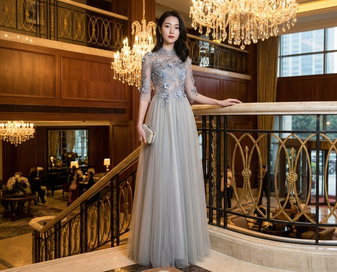 plantade （着丈 サイズオーダー可能） オーダーメイド ロングドレス Aラインドレス ノースリーブドレス レースドレス ビジュードレス フォーマルドレス 高級ドレス 上質素材 透明感 気品 清楚 大人女性 美シルエット 体型補整 クラシカルホテル バルコニー シャンデリア 夜景 映える装い 結婚式 二次会 演奏会 特別な夜 ラグジュアリー （グレー）XS S M L XL XXL XXXL