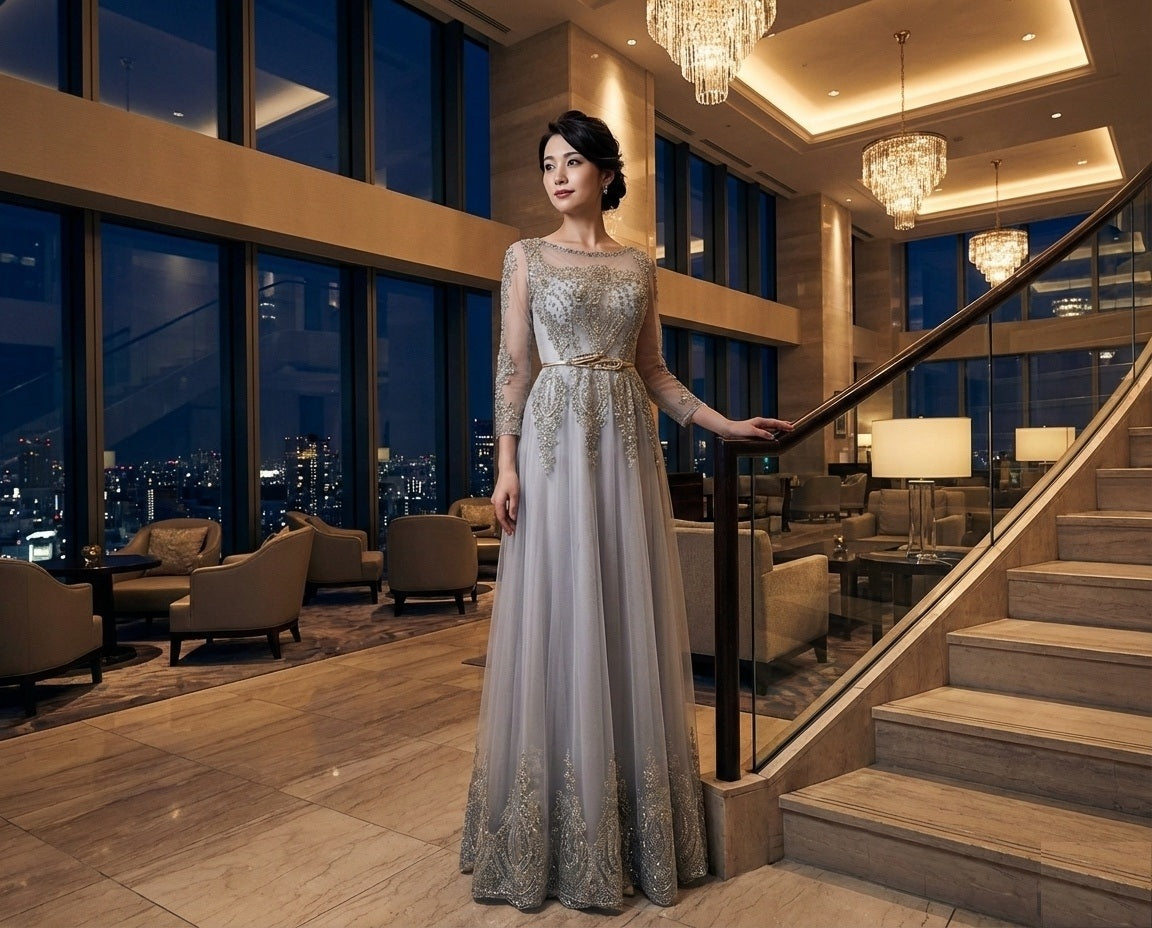 rafaello ロングドレス (着丈 サイズオーダー可能) Aラインドレス オーダーメイド パーティードレス フォーマルドレス イブニングドレス ノースリーブドレス ビジュードレス 刺繍 チュール シアー素材 透明感 気品 上質感 ラグジュアリー 大人女性 日本人女性 自然な着用感 ホテルラウンジ 夜景照明 美しい立ち姿 特別な夜 主役感 楽天市場人気 結婚式 演奏会 （グレー）XS S M L XL XXL XXXL