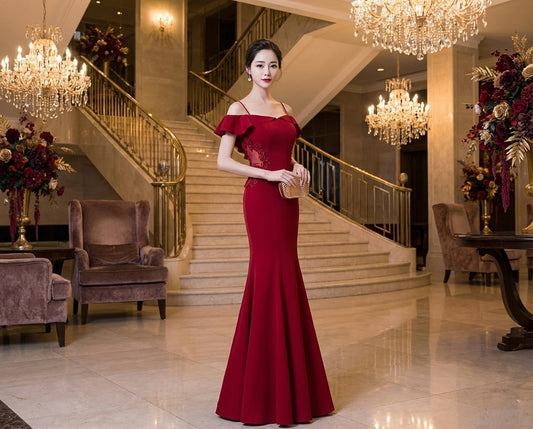 Jonas マーメイドドレス (着丈 サイズオーダー可能) オーダーメイド ロングドレス オフショルダードレス レッドドレス 上質サテン 微光沢素材 縦ライン強調 美シルエット クラシックホテル ロビー シャンデリア光 気品 色気 大人女性 ラグジュアリー フォーマル 結婚式 演奏会 パーティー 特別な夜 （レッド）XS S M L XL XXL XXXL