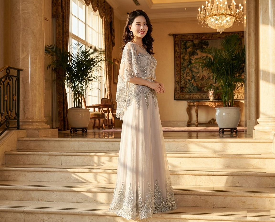 Emily (着丈 サイズオーダー可能) Aラインドレス オーダーメイド ロングドレス ノースリーブドレス ホワイトドレス レース チュール 上質素材 透け感 微光沢 体型補整 美シルエット ホテル大階段 自然光 シャンデリア 気品 透明感 清楚 大人女性 ラグジュアリー フォーマル 結婚式 演奏会 パーティー 特別な夜（グレー）XS S M L XL XXL XXXL