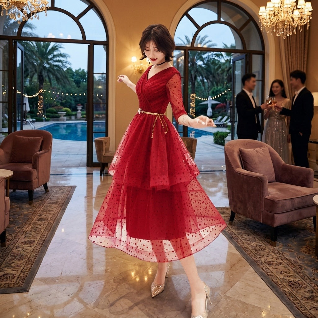 Karin (着丈 サイズオーダー可能) Aラインドレス オーダーメイド ロングドレス ノースリーブドレス レッドドレス チュールドレス レースドレス 上質素材 透け感 レイヤード 体型補整 美シルエット ホテルラウンジ 夜景 シャンデリア光 可憐 華やか 気品 ラグジュアリー フォーマル 結婚式 演奏会 パーティー 特別な夜 （レッド）