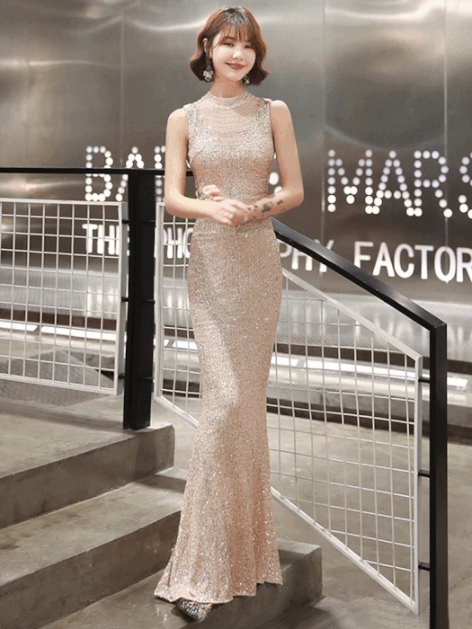 結婚式ドレス Aラインミモレ丈の刺繍で体型カバー、オーダーメイド可 結婚式ドレス Aラインミモレ丈の刺繍で体型カバー、オーダーメイド可